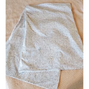 2 Barbara Barry Pillow Shams (Standard/Queen) Pale‎ Blue-Gray & White Abstract